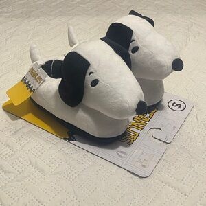 Peanuts Snoopy Dog Slippers - Black and White